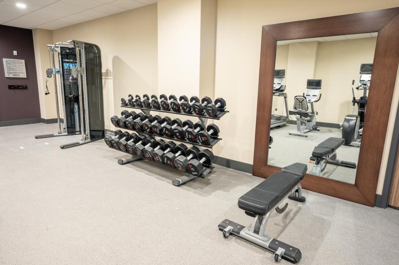 Hilton Garden Inn Wichita Downtown, Ks Экстерьер фото
