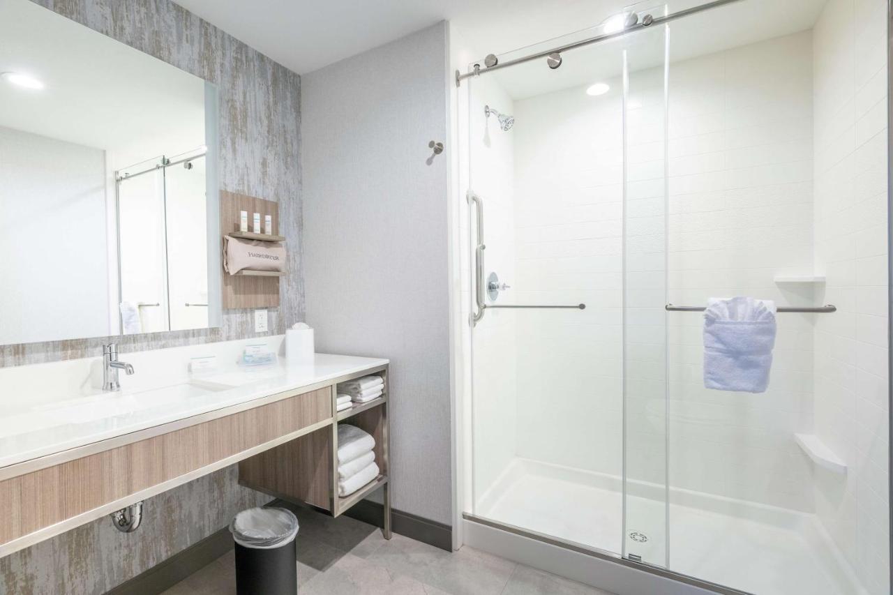 Hilton Garden Inn Wichita Downtown, Ks Экстерьер фото