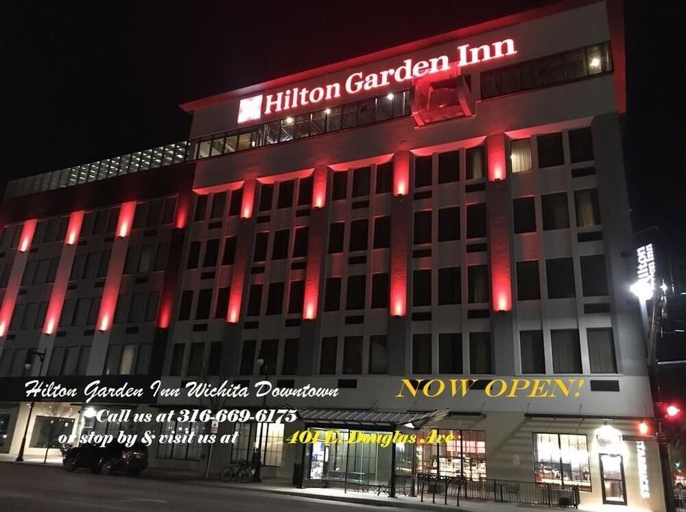 Hilton Garden Inn Wichita Downtown, Ks Экстерьер фото