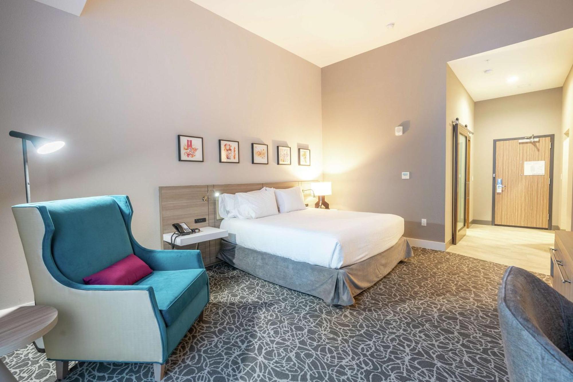 Hilton Garden Inn Wichita Downtown, Ks Экстерьер фото